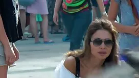 Due giovani uomini c ...