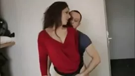 Un ADULTO biondo, ch ...