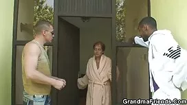 Avvitando film porno ...