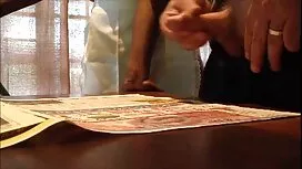 Nero uomo eccitato c ...