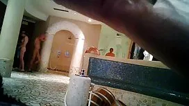 Che film porno con r ...