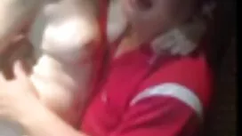 Un lesbica giovane b ...