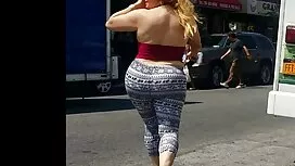 La bella donna che r ...